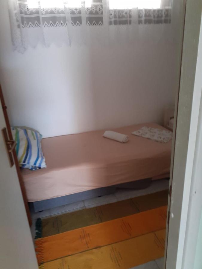 Ferienwohnung Josip 2 Gajac Novalja Exterior foto